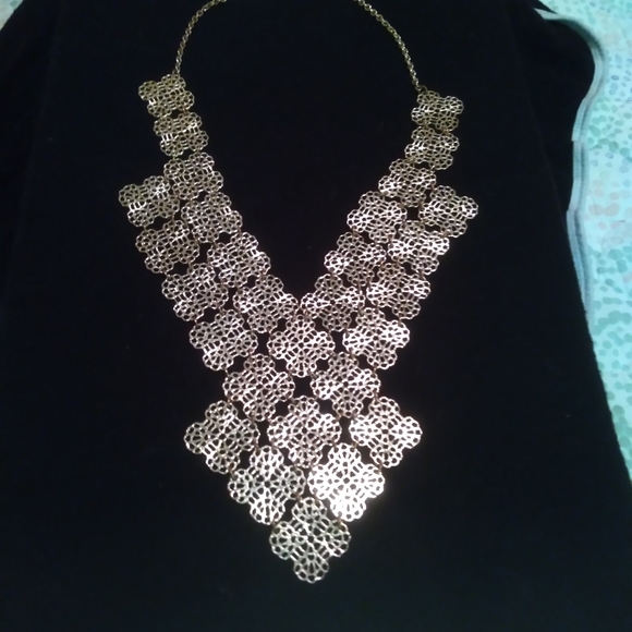 Necklace - Picture 4 of 6